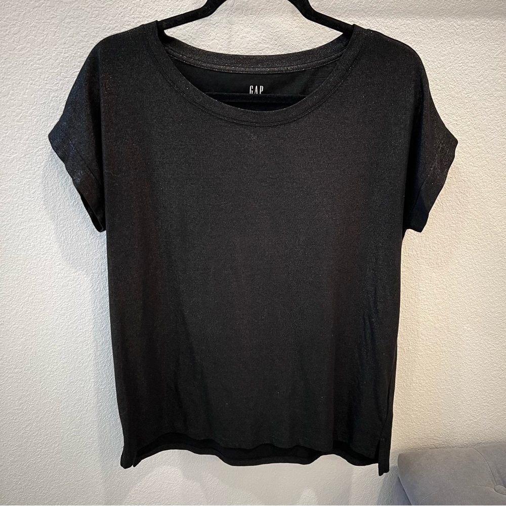 GAP Black Metallic Shiny Short Sleeve Top